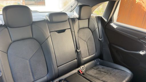 Porsche Macan 2.0 252 PDK - . – 2017 – 88954 km – Essence – Boîte Automatique — photo 21