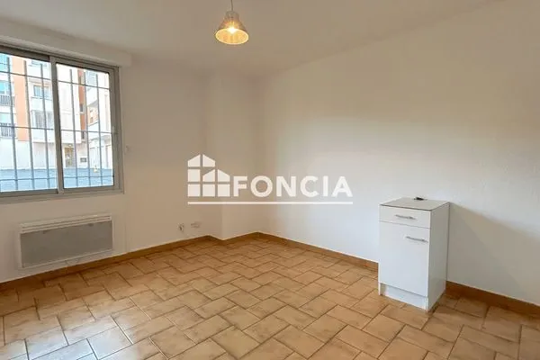 Studio 1 pièce 19 m²