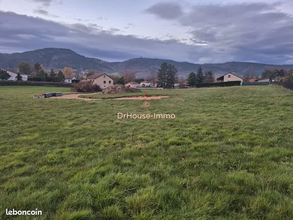 Terrain 854 m² bas en basset
