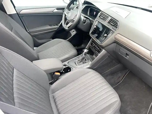 Volkswagen Tiguan allspace 2.0 tdi 150ch dsg7 — photo 9
