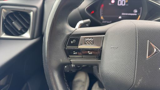 DS DS3 Crossback 1.5 BlueHDi 130 EAT8 - Bastille – 2022 – 61311 km – Diesel – Boîte Automatique — photo 5