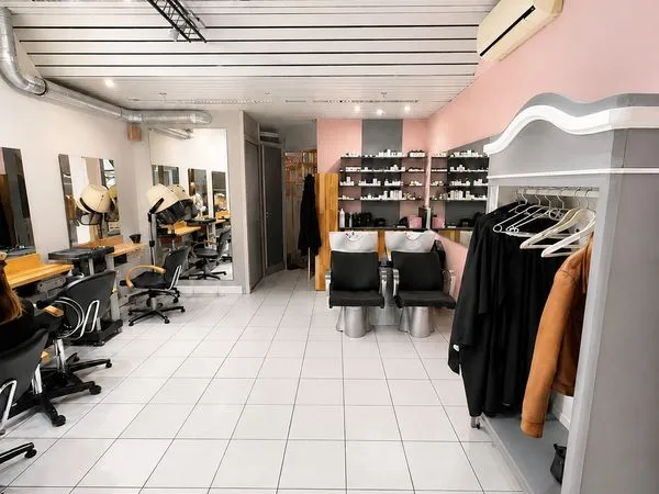 Local commercial loué - 9,7% de rentabilité