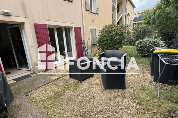 Maison Location Maussane-les-Alpilles 3p 49m² 800€