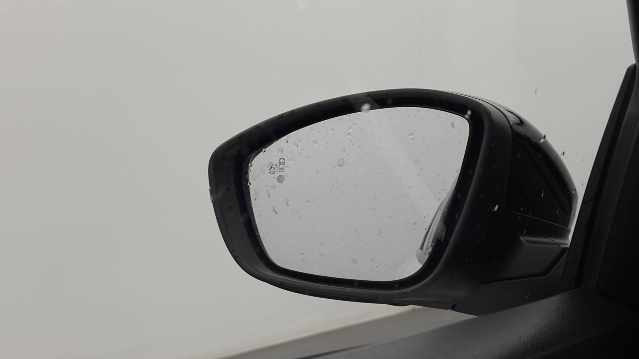 Opel Corsa 1.2 75 ch BVM5 — photo 27