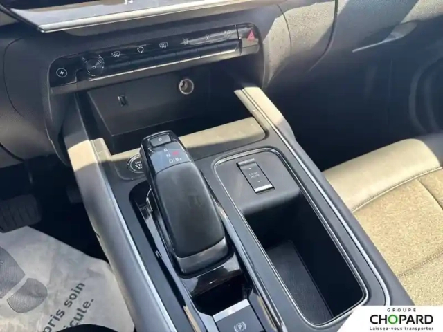 Citroën C5 Aircross hybride rechargeable 225 e-eat8 — photo 21