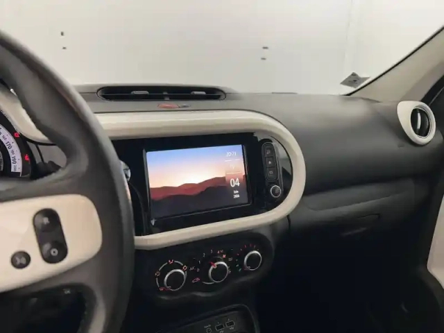 Renault Twingo iii tce 95 — photo 21