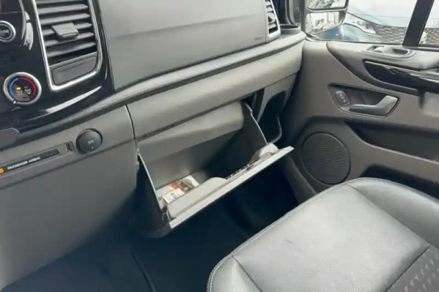 Ford Transit custom ca 320 l1h1 2.0 ecoblue 170 bva — photo 22