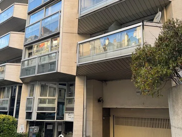 Box fermé - Niveau -3 (Rue de Chaillot)