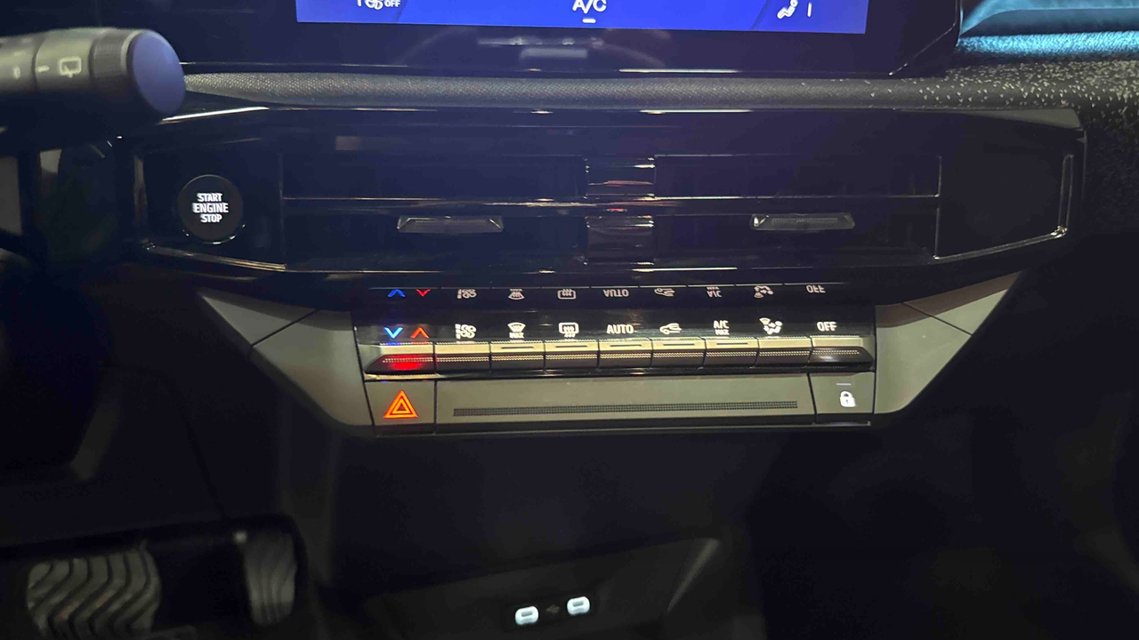 Renault Clio E-Tech full hybrid 160 ch — photo 21