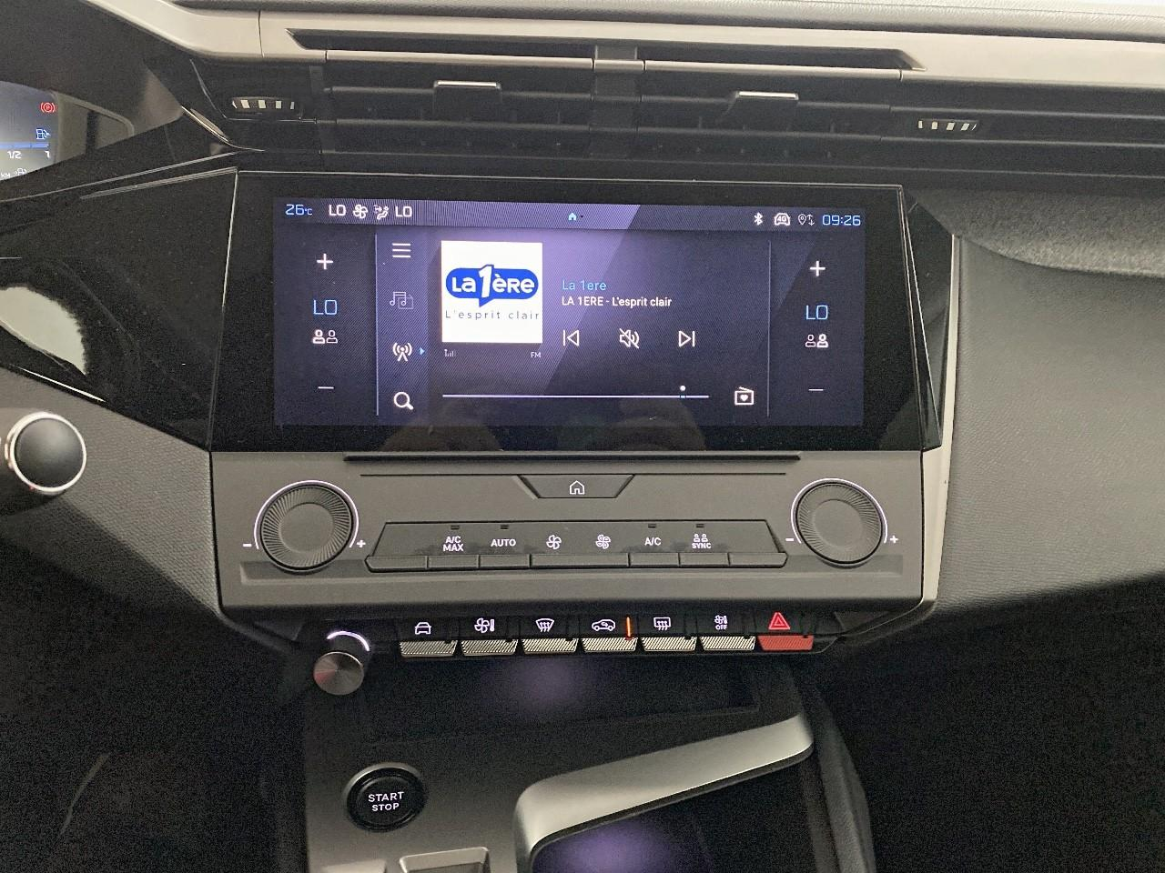 Peugeot 308 hybrid 136 e-dcs6 allure — photo 14