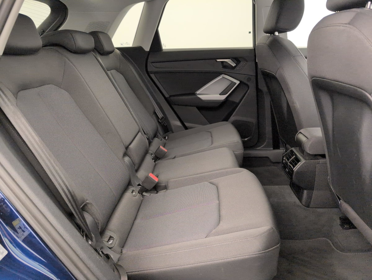 Audi Q3 — photo 10