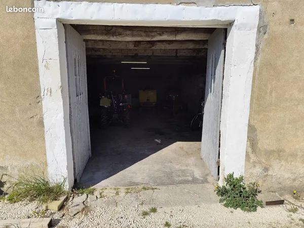 Local de stockage / Garage 72 m² à louer