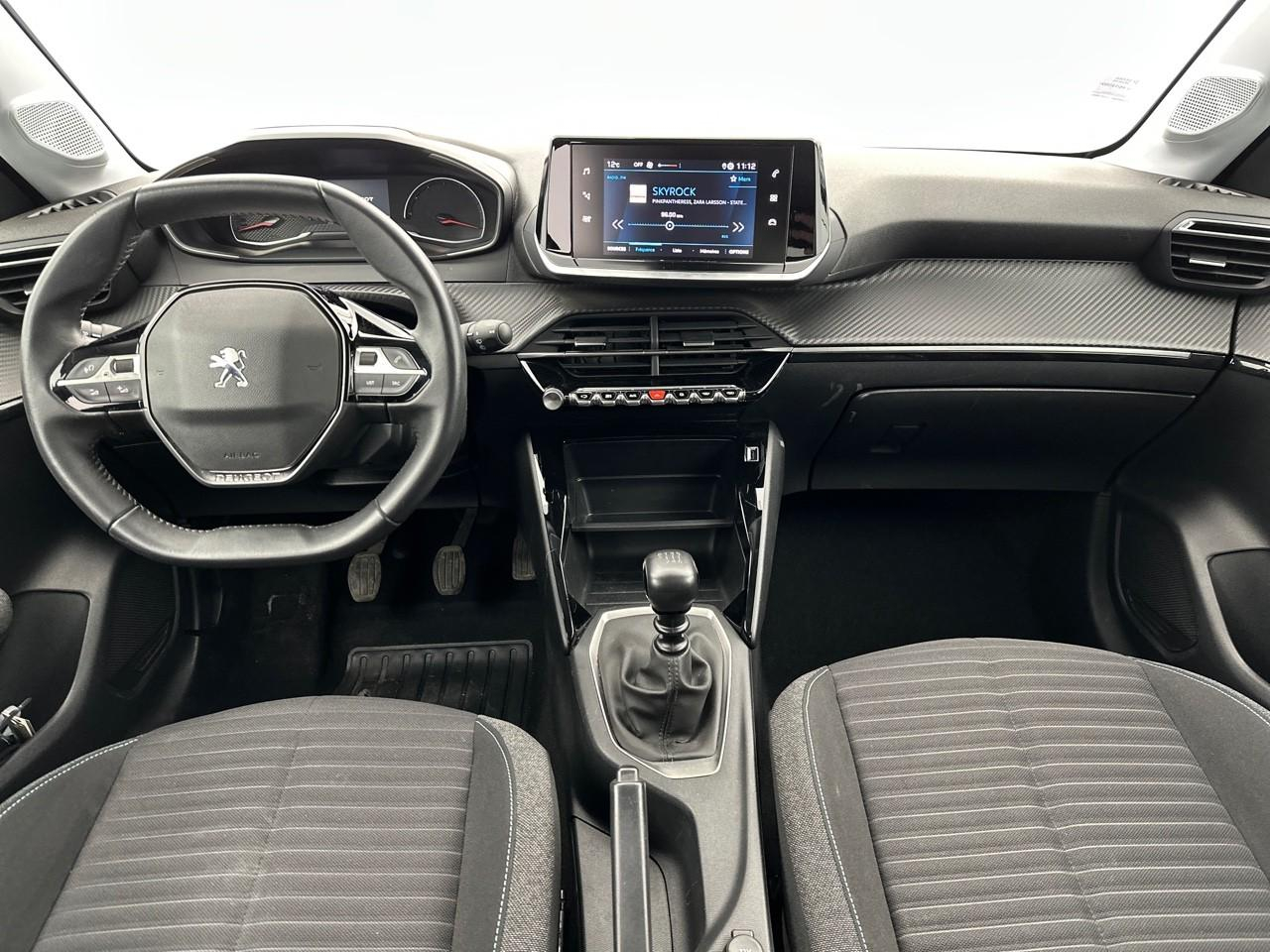 Peugeot 208 puretech 100 s&s bvm6 style — photo 11