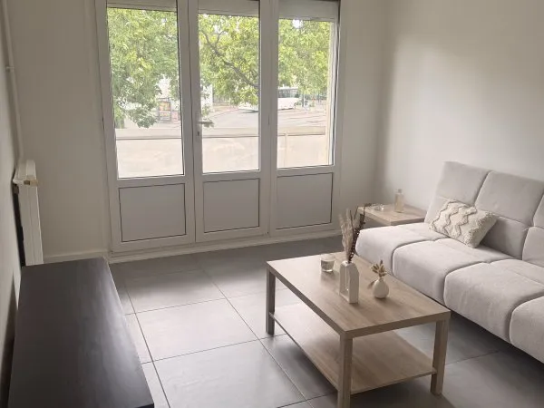 T2 meublé de 39 m² avec balcon et parking - À 2 min de la gare de Creil (Paris en 25 min)