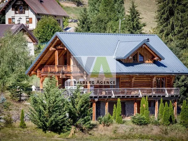Chalet 5 pièces 252 m²