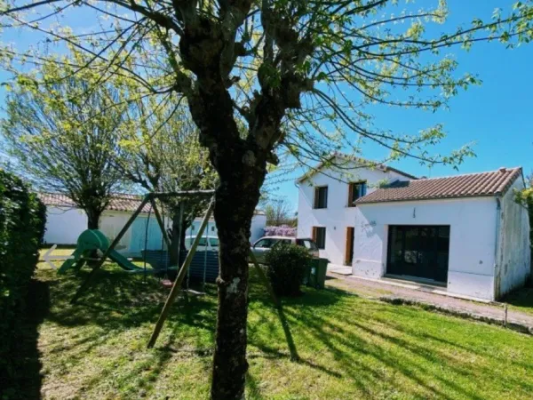 Vends maison charentaise en pierre 81m² - 3 ch Le Grand-Village-Plage (17)