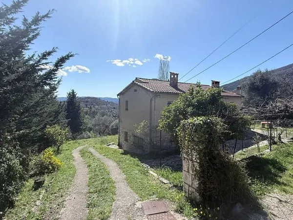 MAISON FAMILIALE AU CALME ABSOLU - AVEC VUE DEGAGEE - PLEIN