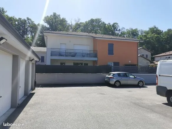 T2 récent 2017 avec garage, 42 m2, résidence sécurisée