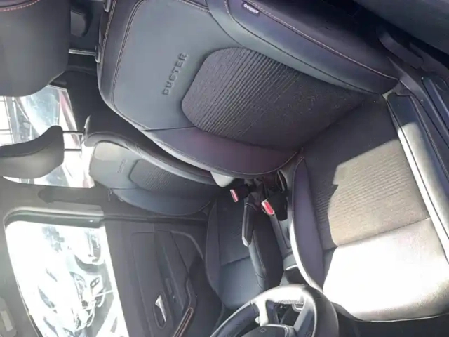 Dacia Duster tce 150 fap 4x2 edc — photo 9