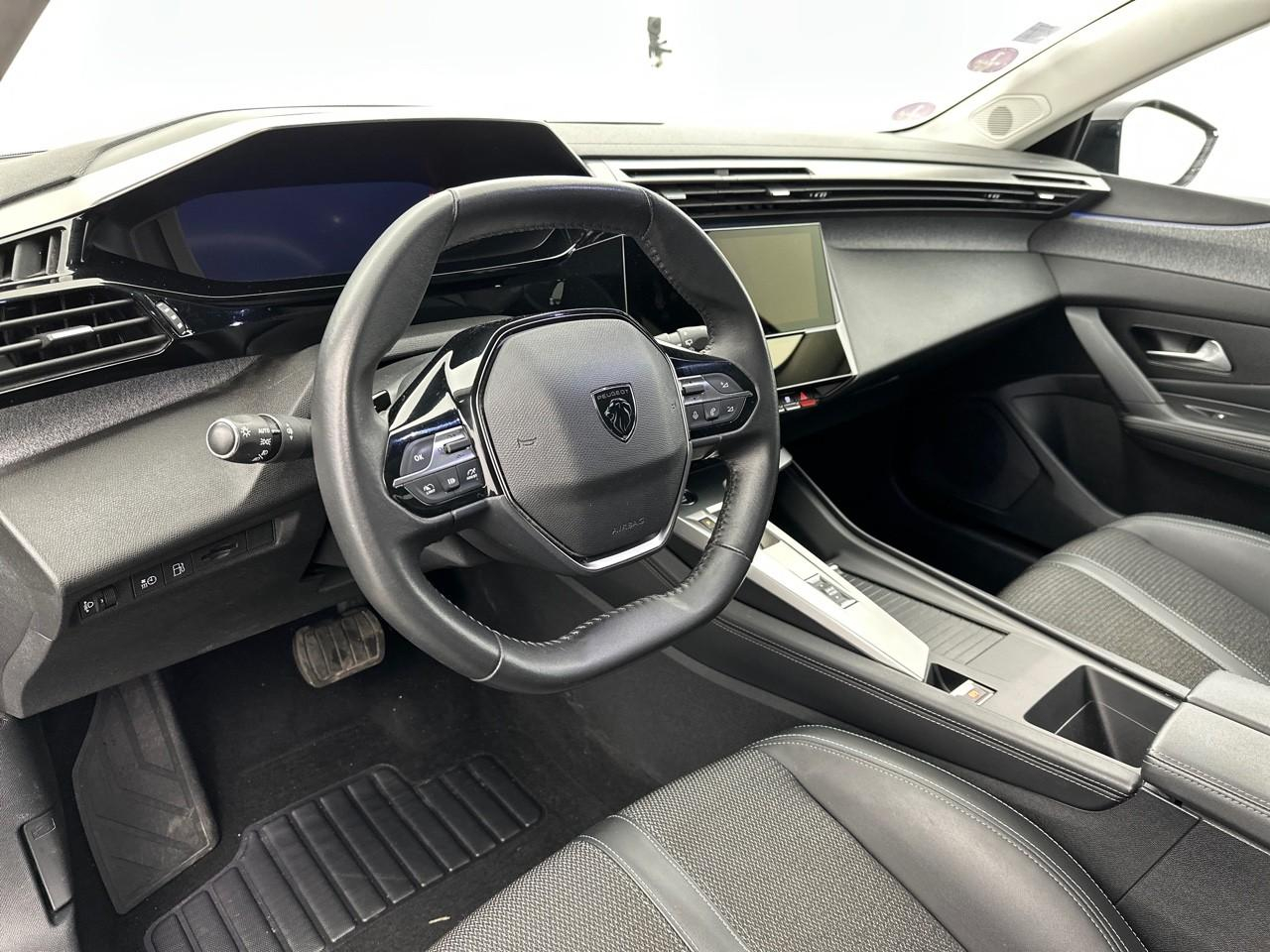 Peugeot 308 phev 180 e-eat8 allure pack — photo 8