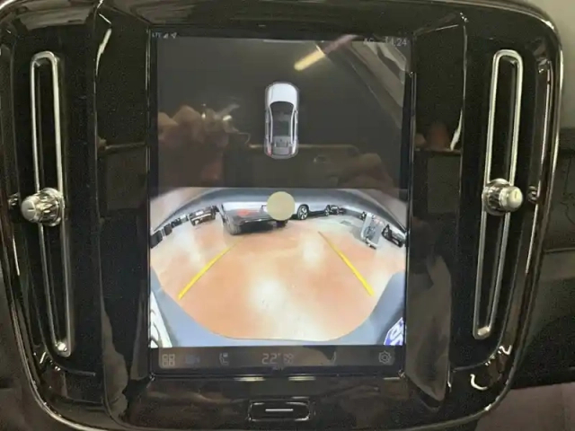 Volvo C40 recharge 238 ch 1edt — photo 17