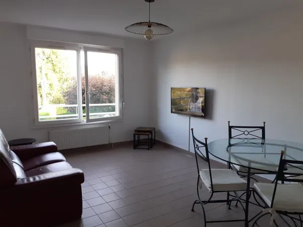 Appartement de 58m2 à louer sur Poule-les-Écharmeaux