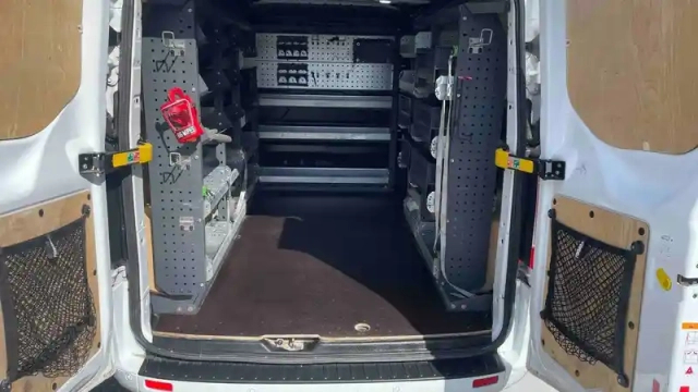 Ford Transit custom fourgon 290 l1h1 2.0 ecoblue 185 bva — photo 5
