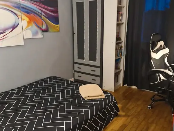 Loue chambre chez particulier