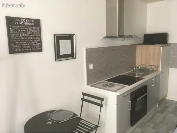 Studio meublé disponible de suite