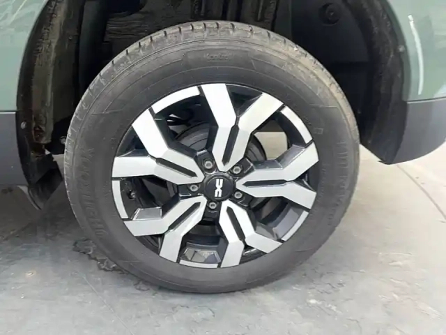 Dacia Duster eco-g 100 4x2 — photo 17