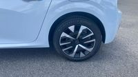 Peugeot 208 1.2 Hybrid 110ch Style e-DCS6 — photo 20