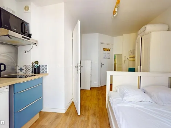 Studio 1 pièce 14 m²