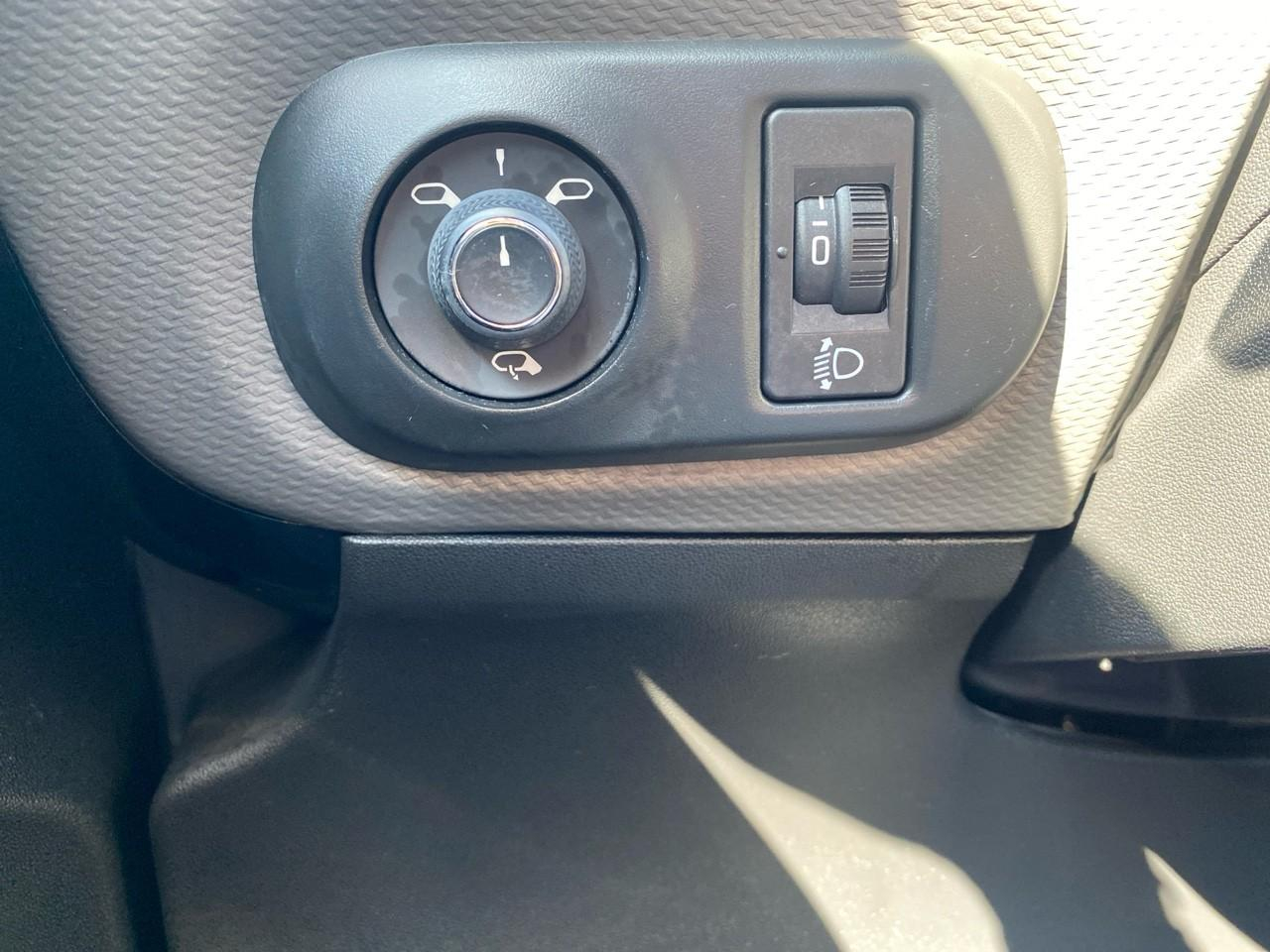 Citroën C4 Cactus bluehdi 100ch s&s c-series e6.d — photo 16