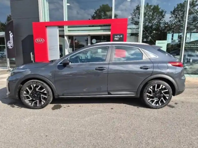 Kia Xceed 1.5 t-gdi 140ch active dct7 — photo 8