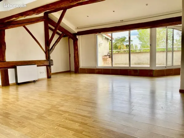 à louer - superbe t4 de 130 m² avec terrasse plein sud - coeur de village - proche balma