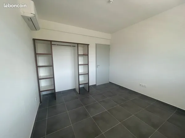 Maginfique T3 appartement 58m2 neuf résidence sécurisée 2 chambres climatisées, 2 parkings, Aquavill