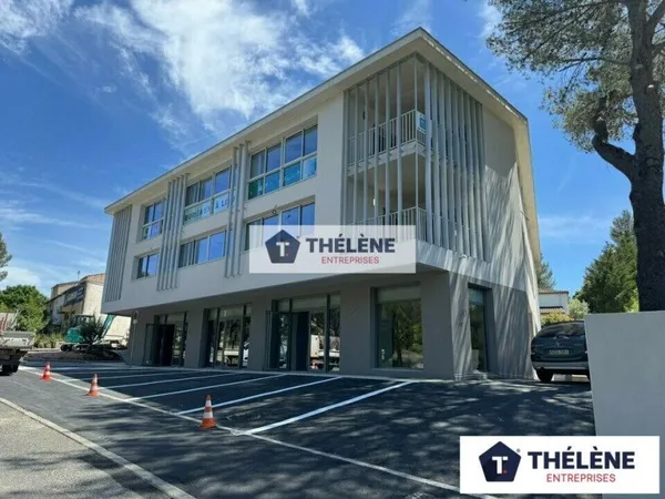 Bureaux 615 m²