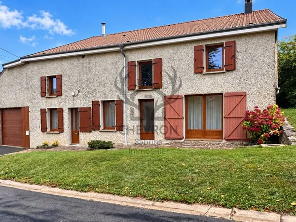 Maison - 8 Pièces - 262 m2