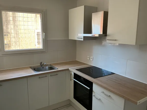 Appartement t2 d'env 45 m² + véranda de 10 m²