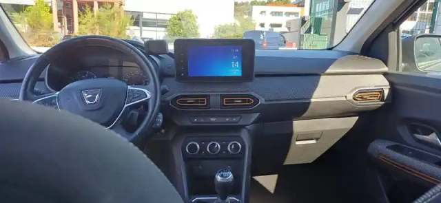 Dacia Sandero tce 90 — photo 28