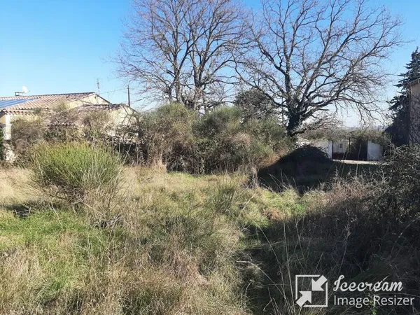 Terrain en individuel 370 m²