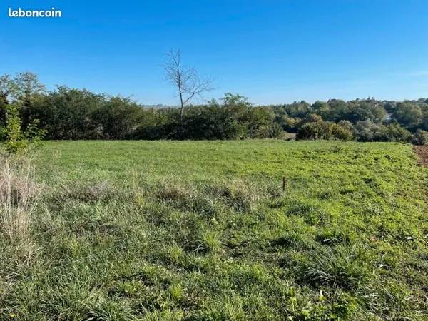 Terrain 600 m² Romagne