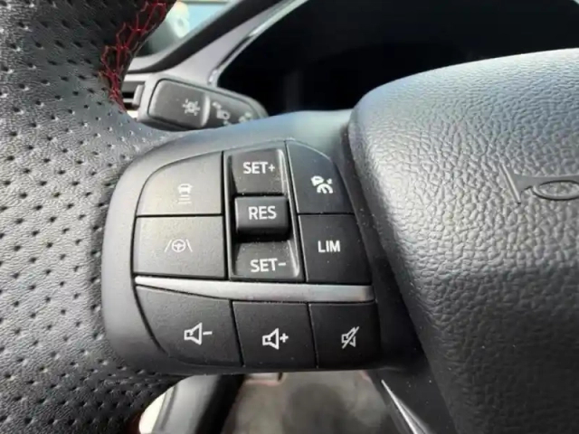 Ford Kuga 2.5 duratec 225ch phev st-line x bva — photo 14