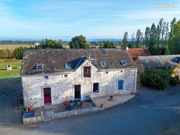 Propriété 10 pièces 243 m²