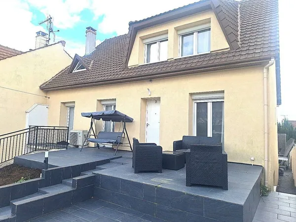 Maison 9 pièces 135 m²