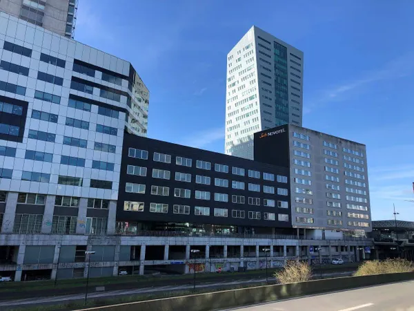 Bureaux 3722 m²