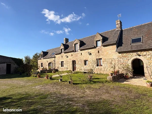 Propriété 11 pièces 211 m²