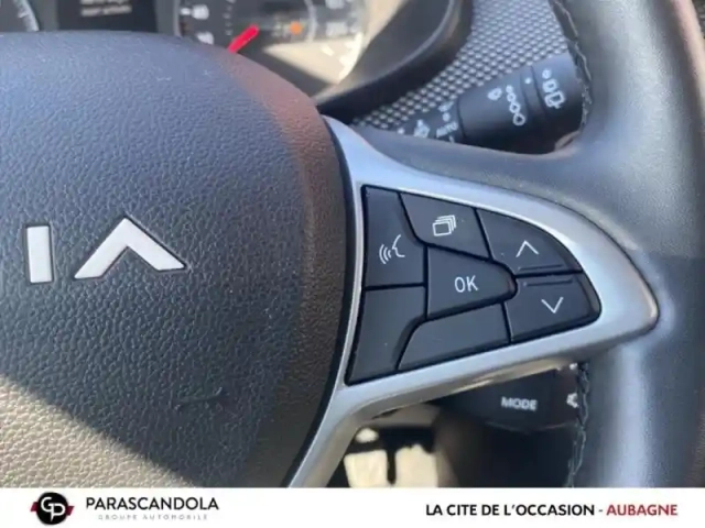 Dacia Sandero 1.0 tce 90ch journey — photo 12