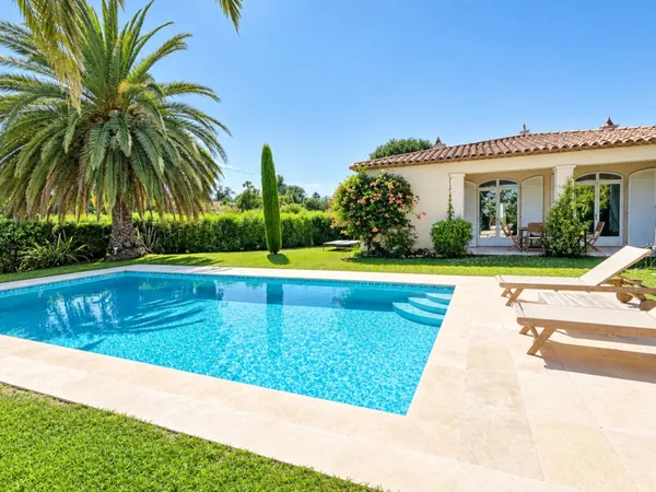 Beauvallon - Élégante villa avec vue sur le Golfe de Saint-Tropez