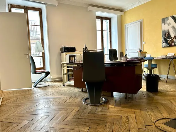 centre ville 5 pièces 115 m²